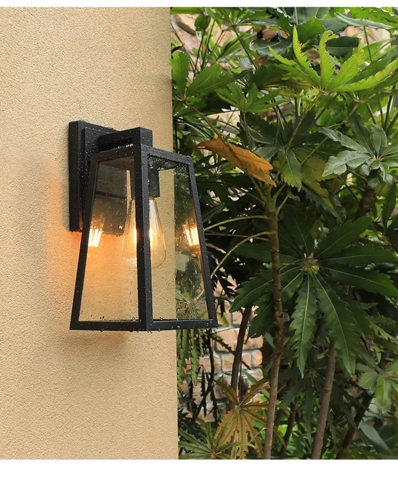 European-Style Waterproof Outdoor Wall Lamp