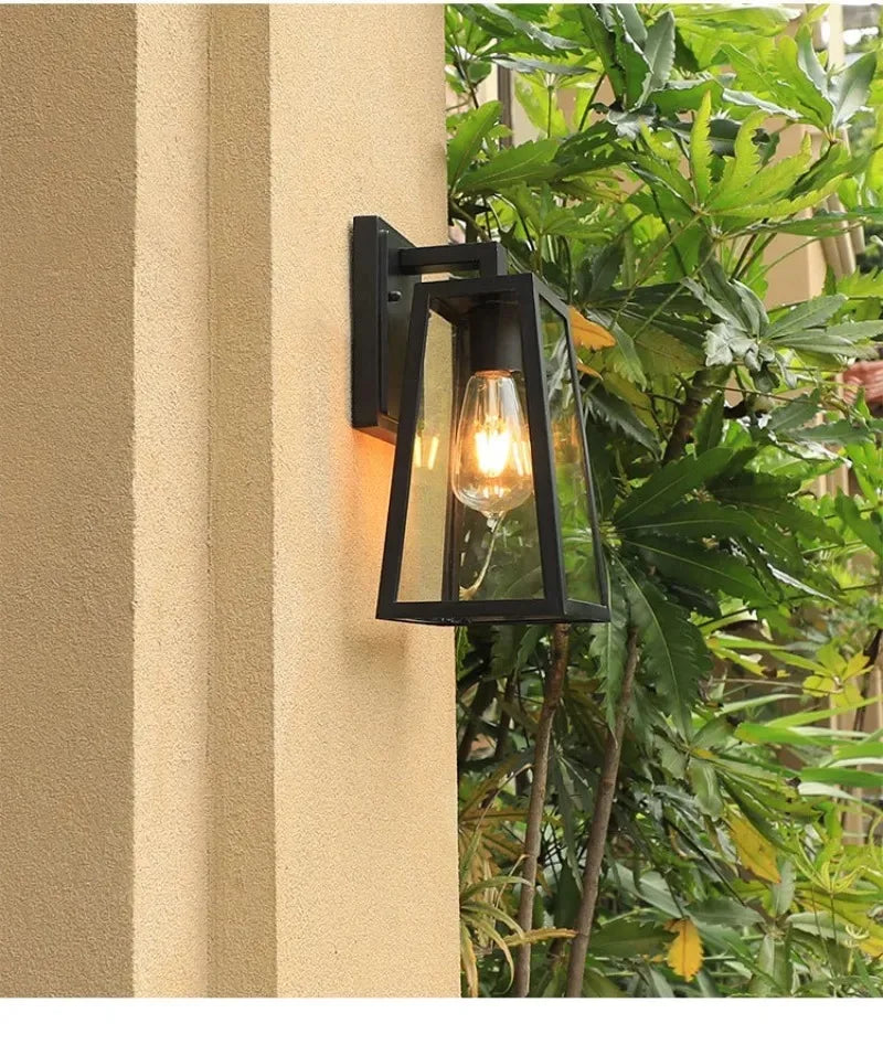 European-Style Waterproof Outdoor Wall Lamp
