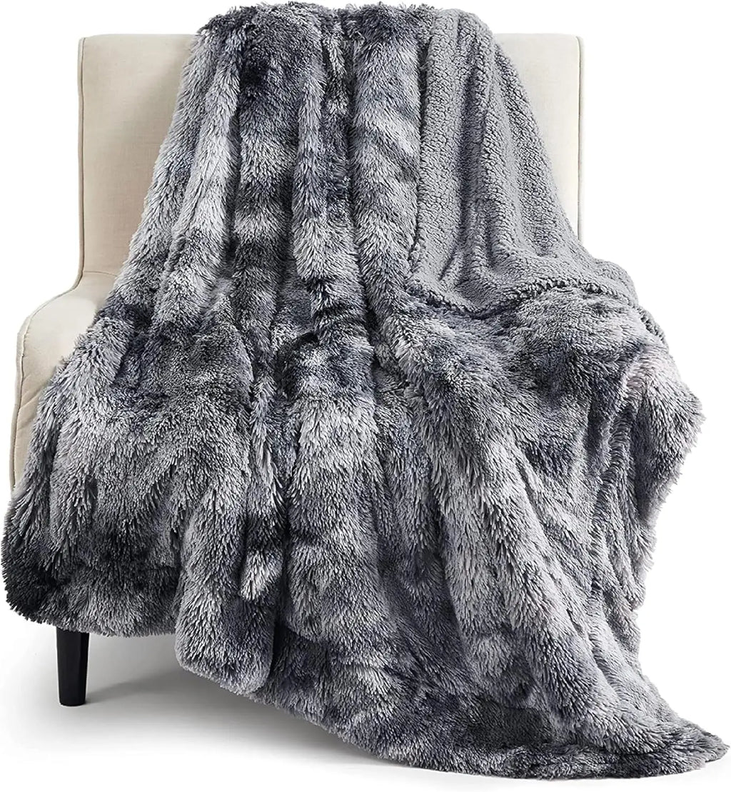Plush Faux-Fur Sherpa Throw Blanket