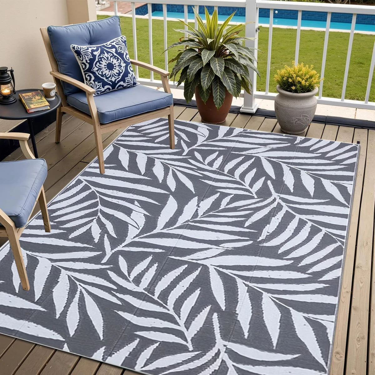 Reversible Woven Patio Rug
