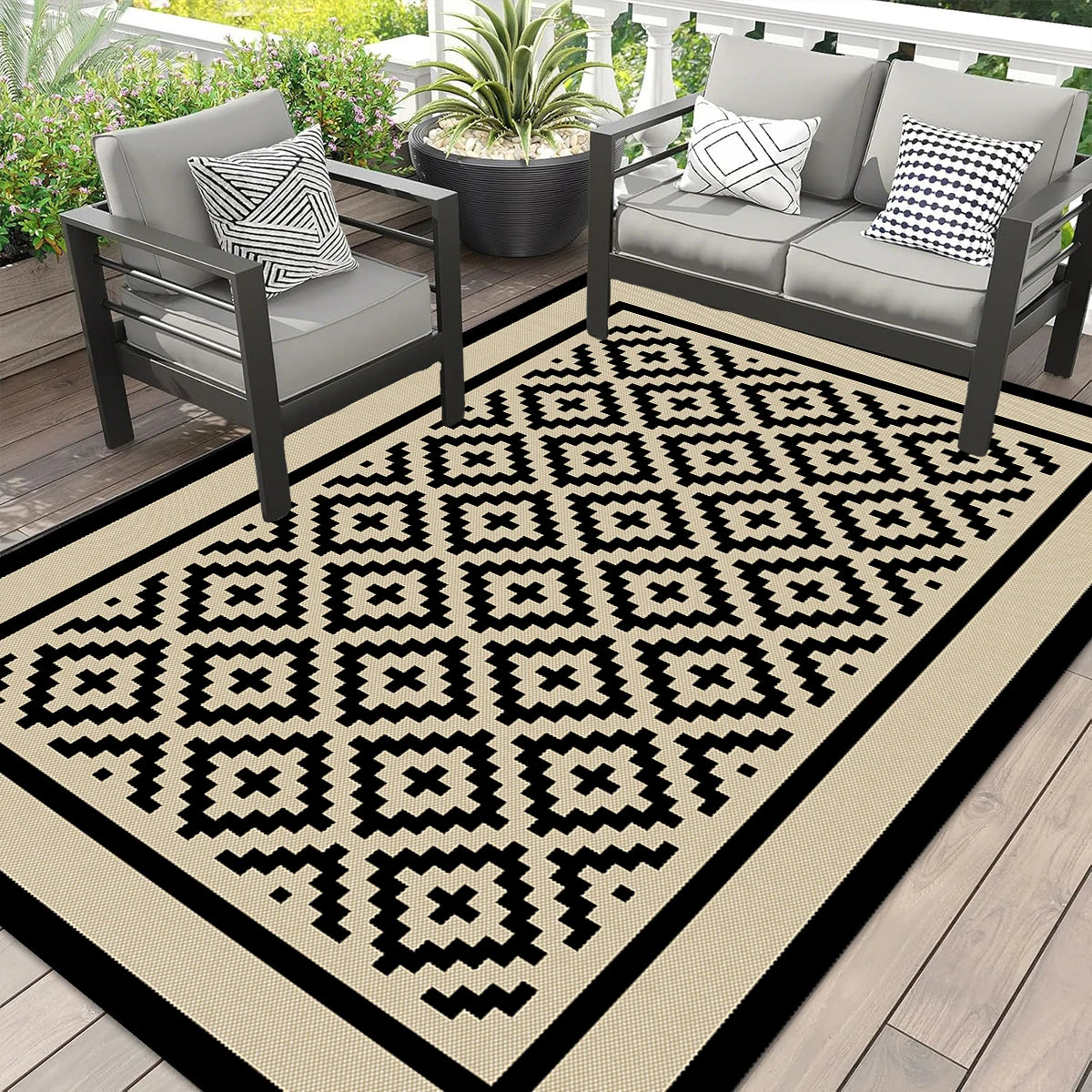 Reversible Woven Patio Rug