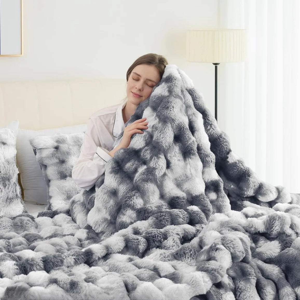 Bubble Fleece Blanket for Couch, Faux Rabbit Fur Throw Blanket, Soft Cozy Fluffy Decorative Blankets for Bed, Sofa, Mother's Day