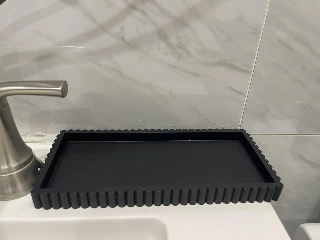 Silicone Wave-Edge Vanity Tray