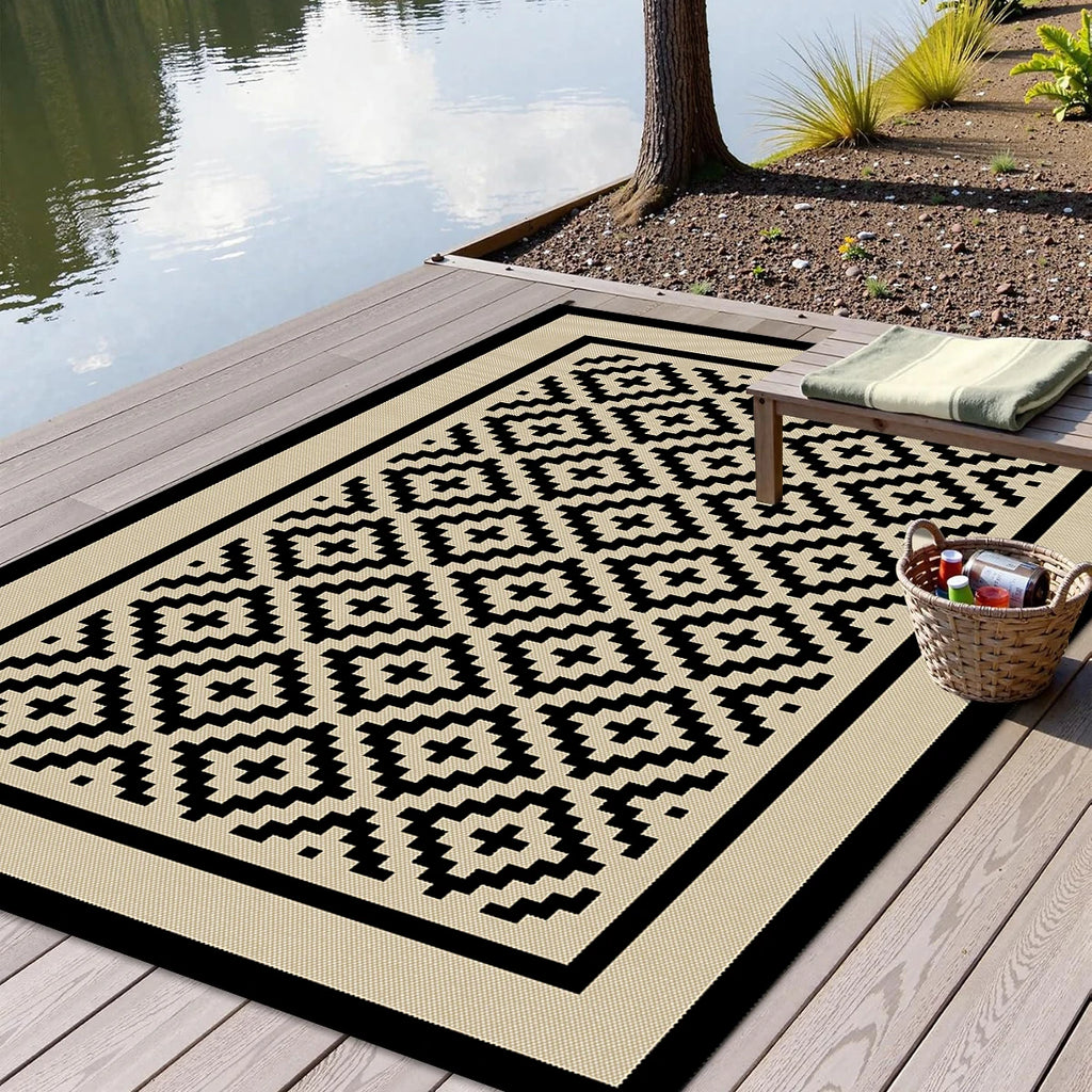 Reversible Woven Patio Rug