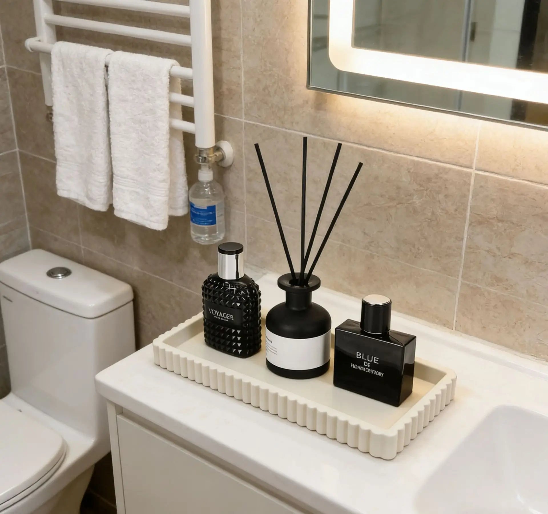Silicone Wave-Edge Vanity Tray