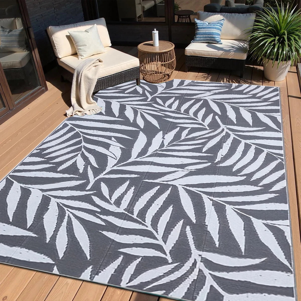 Reversible Woven Patio Rug