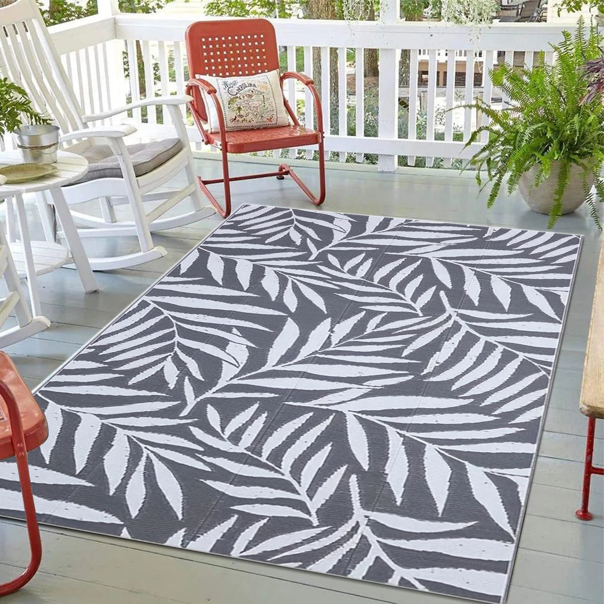 Reversible Woven Patio Rug
