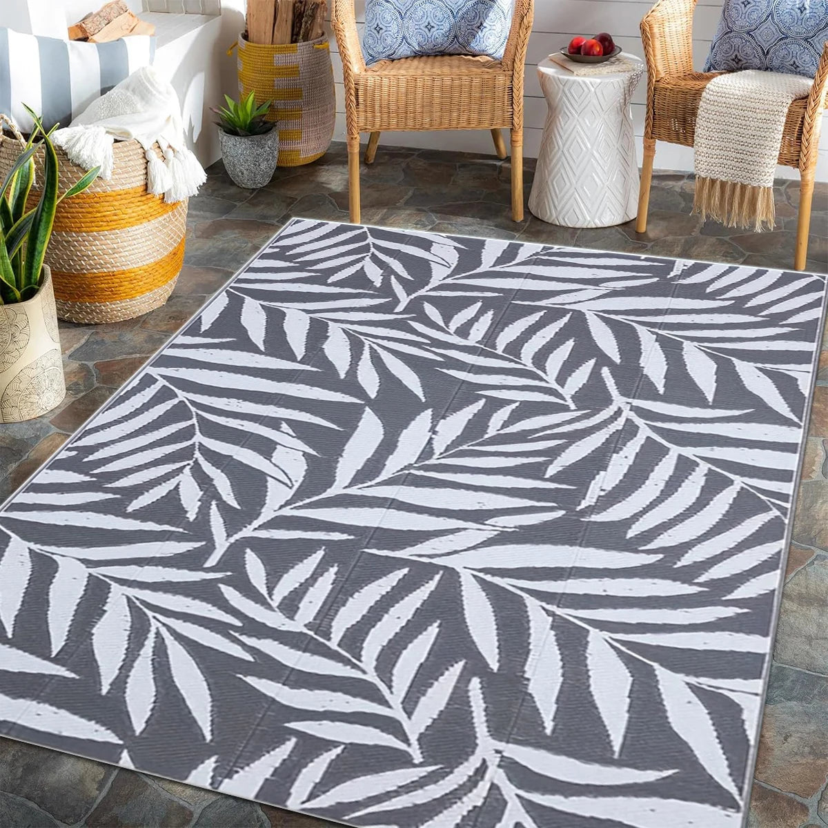 Reversible Woven Patio Rug