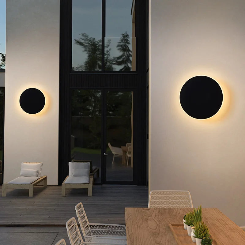 Round Waterproof Outdoor LED Wall Light