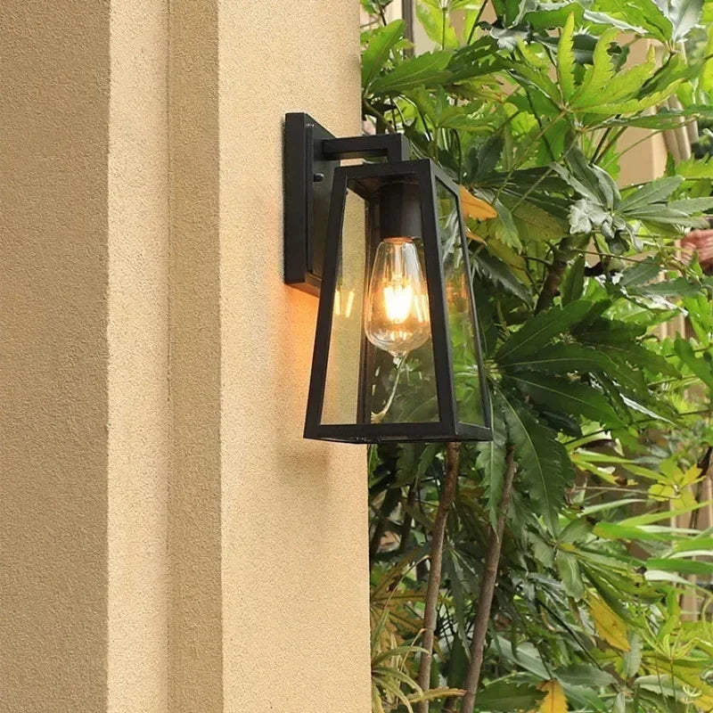 European-Style Waterproof Outdoor Wall Lamp